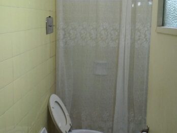 DUEÑO ALQUILA CASA CENTRICA $750000