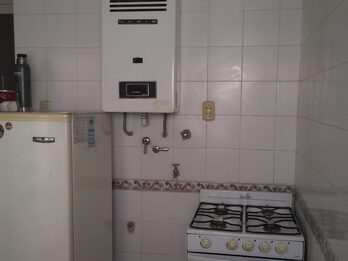 DUEÑO ALQUILA CASA CENTRICA $750000