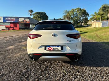 ALFA ROMEO Stelvio 200CV Distinctive
