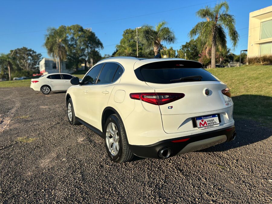 ALFA ROMEO Stelvio 200CV Distinctive