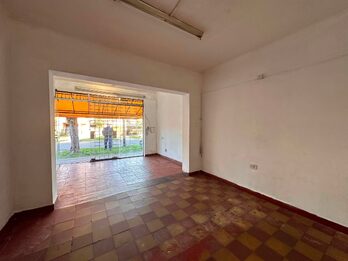 VENDO CASA 3 DORM MAS LOCAL COMERCIAL