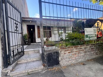 Casa Barrio CGT calle Mateo Dumon