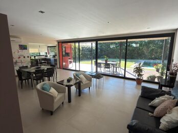 VENTA CASA 4 DORMITORIOS - BARRIO SANTA CANDIDA !!!