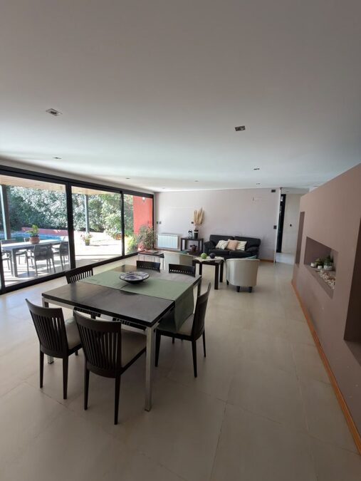 VENTA CASA 4 DORMITORIOS - BARRIO SANTA CANDIDA !!!