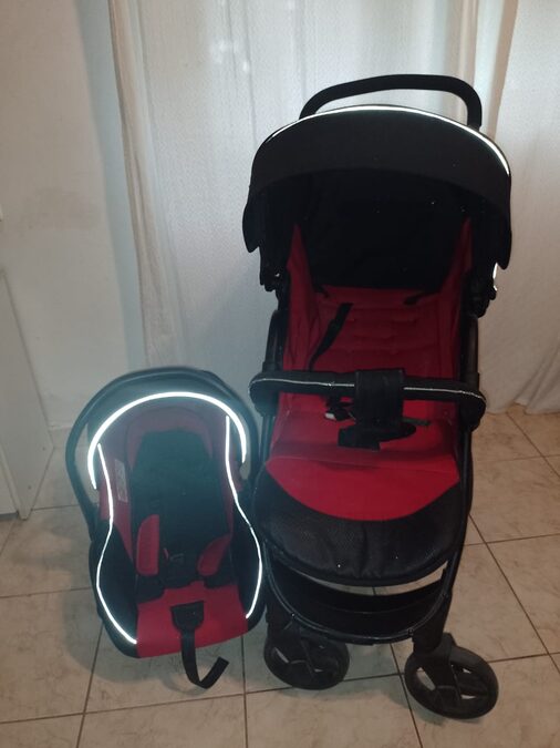 VENDO COCHE BEBE CITY TRAVEL V3 CARESTINO