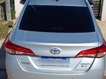 Vendo Yaris Sedan XLS Impecable. 2024. 34.000 km.