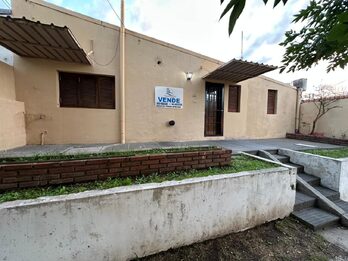 CASA EN VENTA. BARRIO ROCAMORA II.