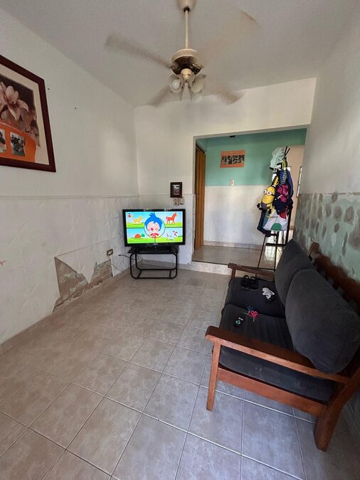 Casa 3 dormitorios 2 baños Alejo Peyret APTA CREDITO