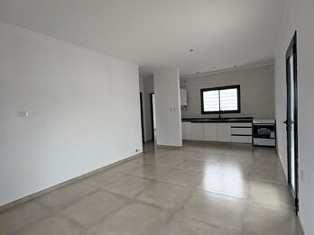 Casa a estrenar Basavilbaso
