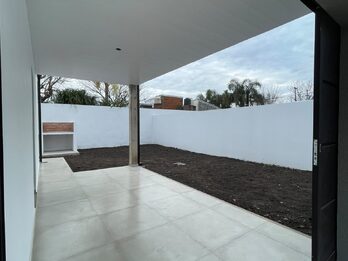 Casa a estrenar Basavilbaso