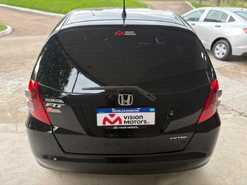 HONDA Fit LX-L. Recibo vehículos.