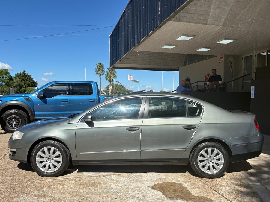 VOLKSWAGEN PASSAT 2.0 TDI. Recibo vehículos.