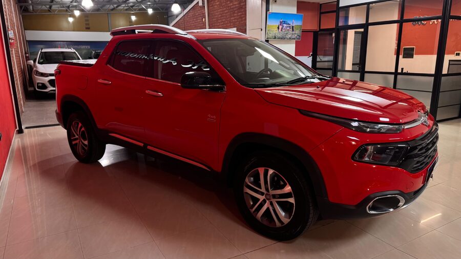 FIAT TORO VULCANO 4X4 AT !!!