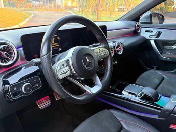 MERCEDES BENZ A250 AMG-LINE. Recibo vehículos de menor y mayor valor