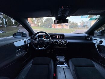MERCEDES BENZ A250 AMG-LINE. Recibo vehículos de menor y mayor valor