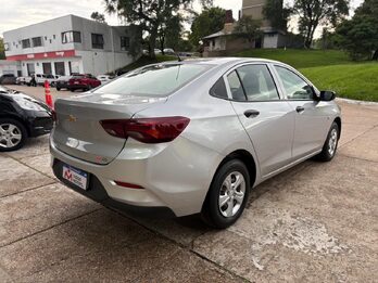 CHEVROLET ONIX PLUS 1.2 LT. Recibo vehículos.