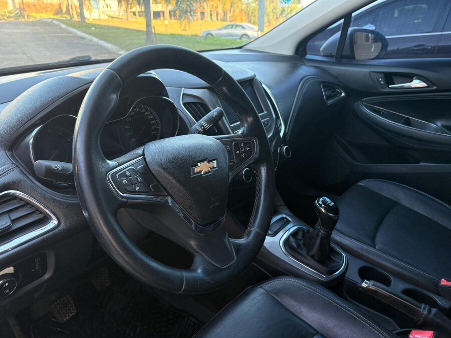 CHEVROLET CRUZE 1.4T LT MT 4P. Recibo vehículos