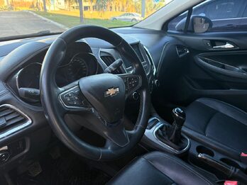 CHEVROLET CRUZE 1.4T LT MT 4P. Recibo vehículos