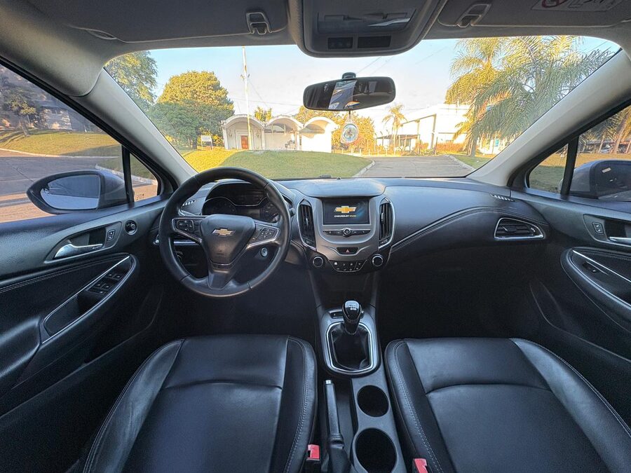 CHEVROLET CRUZE 1.4T LT MT 4P. Recibo vehículos
