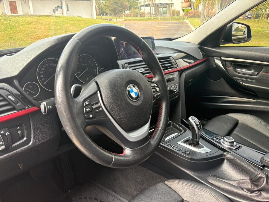 BMW 328I. Recibo vehÍculos.