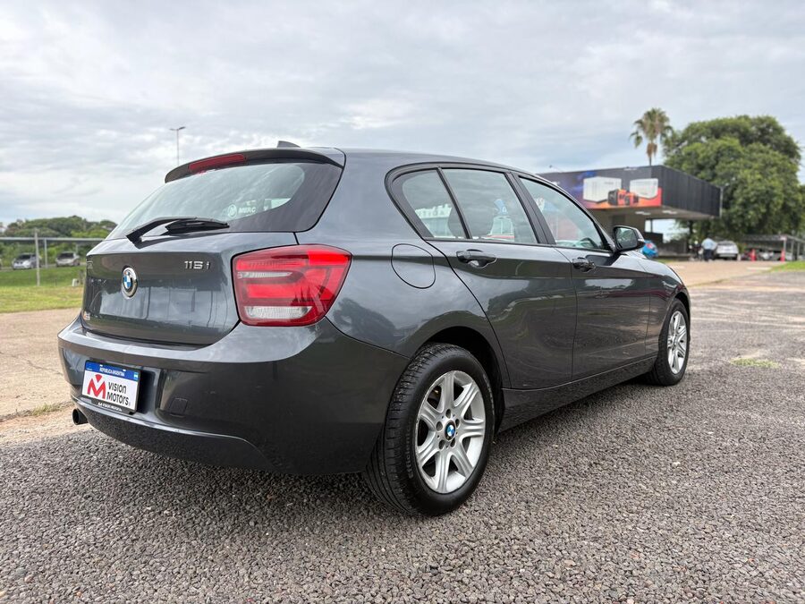 BMW 116i. Recibo vehÍculos.