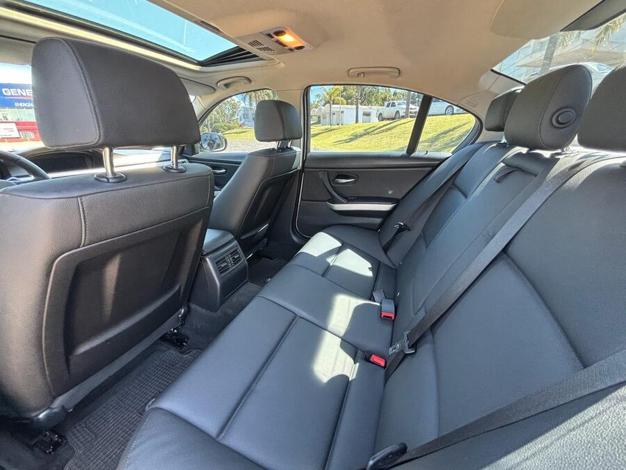 BMW 325I EXECUTIVE. Recibo vehículos de menor y mayor valor