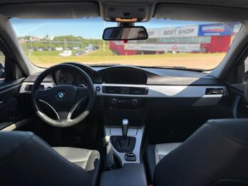 BMW 325I EXECUTIVE. Recibo vehículos de menor y mayor valor