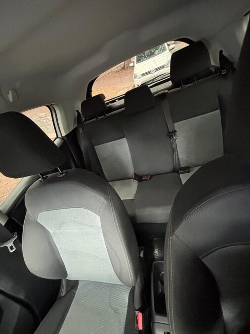 VENDO PEUGEOT 208 2015 1.5 ALLURE TOUCHSCREEN