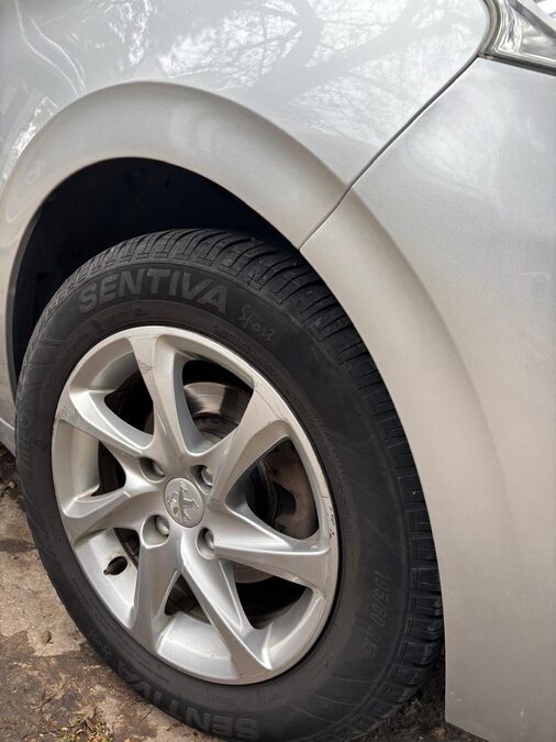 VENDO PEUGEOT 208 2015 1.5 ALLURE TOUCHSCREEN