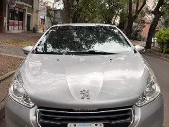 VENDO PEUGEOT 208 2015 1.5 ALLURE TOUCHSCREEN