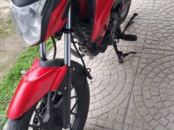Honda cb 125 twister