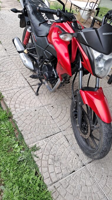Honda cb 125 twister