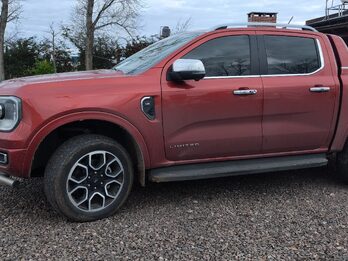 vendo Ford Ranger DC LTD Limited V6 4x4