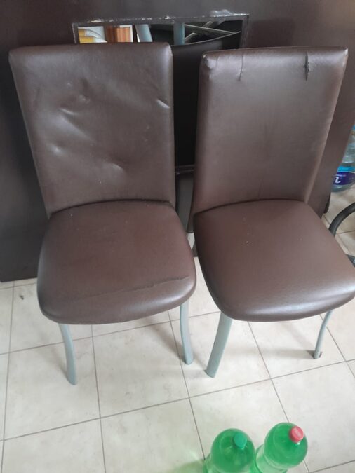 JUEGO MESA Y SILLAS LIVING COMEDOR