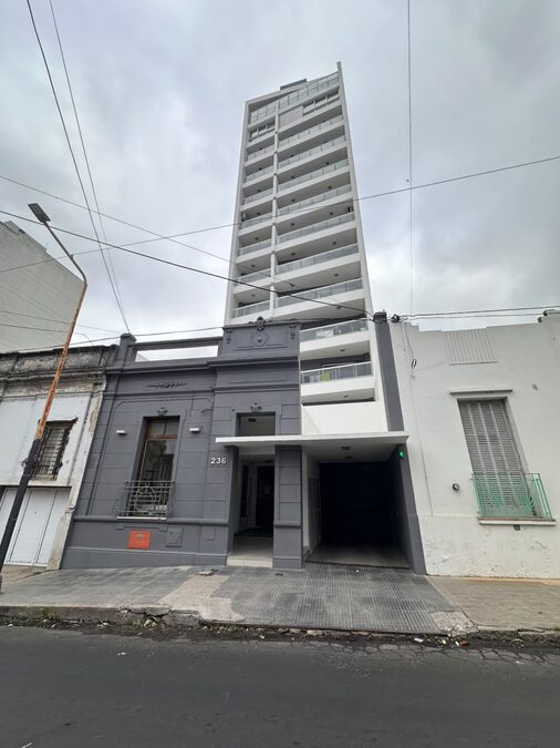 ✅ALQUILO OFICINA/CONSULTORIO ZONA CENTRO $450.000 + EXP+ IMP 🔥