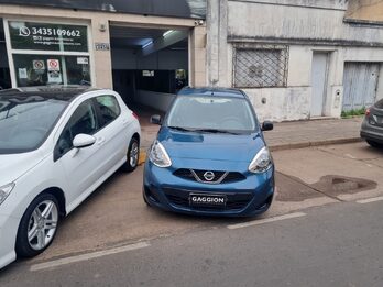 Excelente Nissan March 1.6 Pure Drive MT
