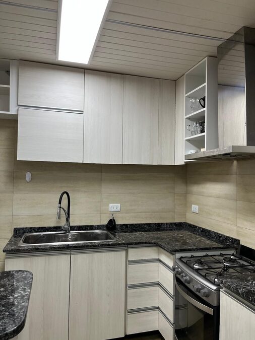 CASA A LA VENTA EN CALLE NEUQUEN