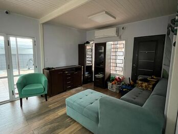 CASA A LA VENTA EN CALLE NEUQUEN