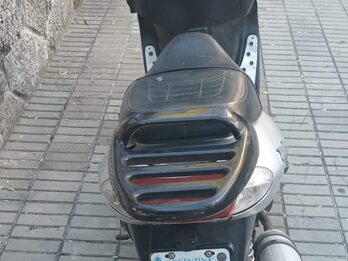 VENDO MOTO SCOOTER - BUEN ESTADO EN GENERAL
