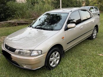 Mazda 323 F GLX 1999
