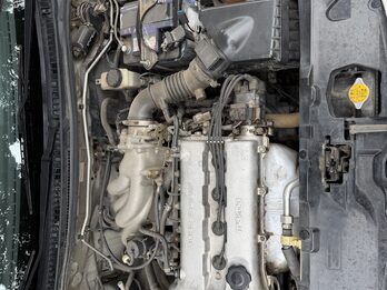 Mazda 323 F GLX 1999