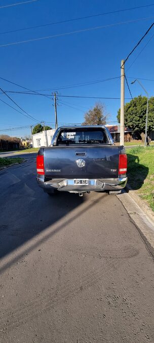 Vendo Amarok 2.0 tdi Highline Pack 4x2 2011