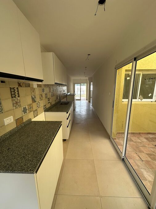 Alquilamos casa a estrenar