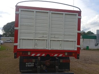 CAMION MB AXOR 6X2 BALANCIN