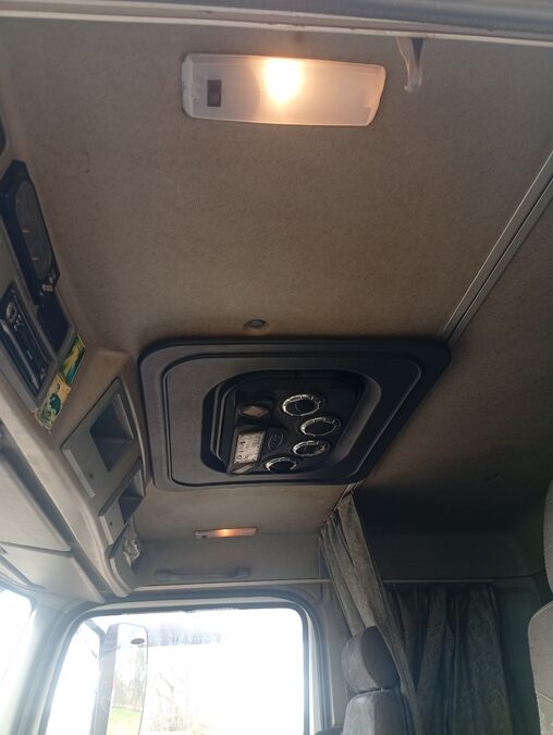 CAMION MB AXOR 6X2 BALANCIN