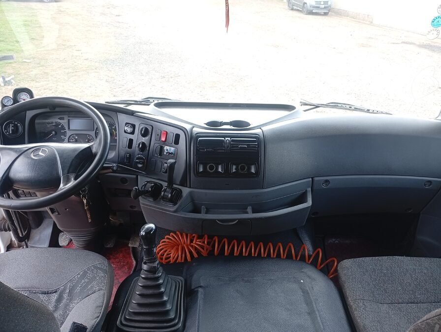 CAMION MB AXOR 6X2 BALANCIN