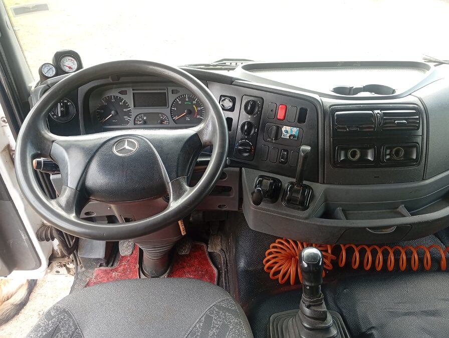 CAMION MB AXOR 6X2 BALANCIN