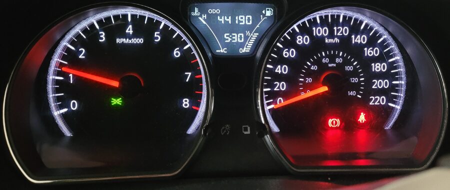 NISSAN VERSA ADVANCE IMPECABLE "UNICO" 44MIL KILOMETROS..!!