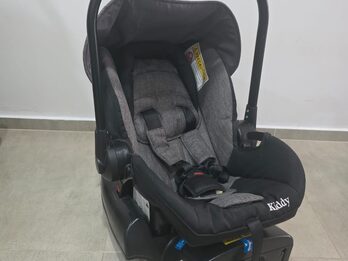 Cochecito marca kiddy, huevito von base pra auto, sillota de auto y booster