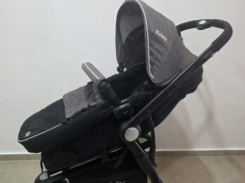 Cochecito marca kiddy, huevito von base pra auto, sillota de auto y booster